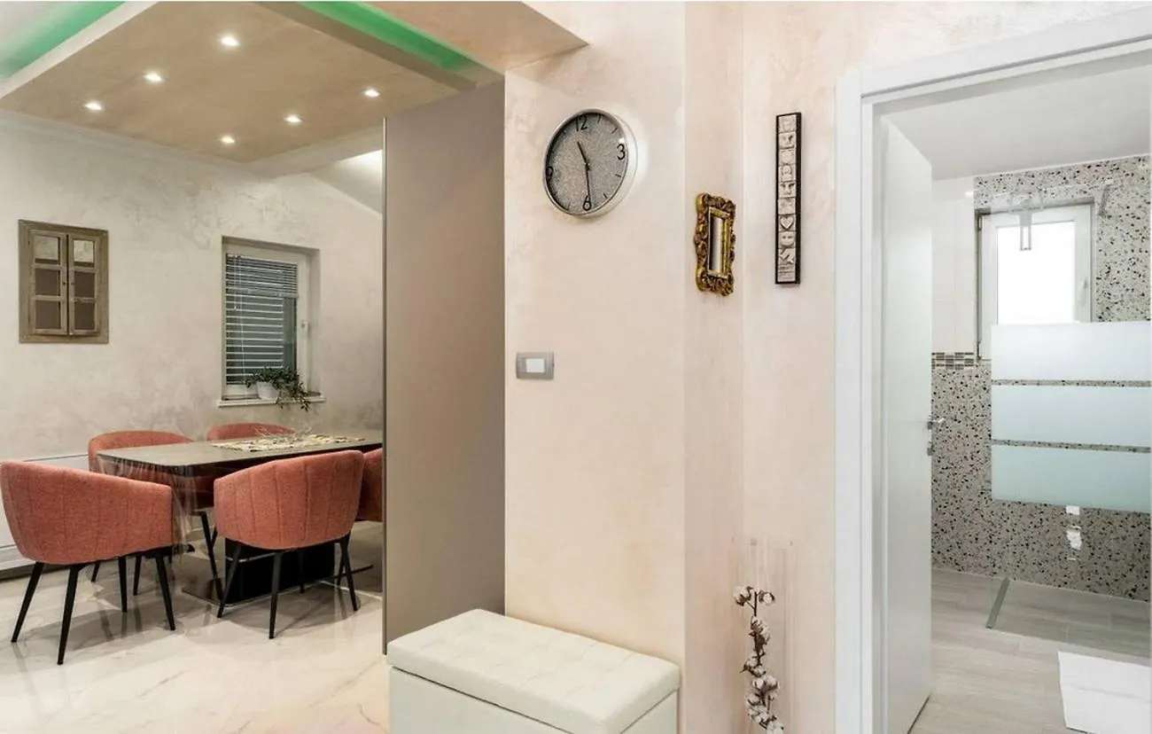 Holiday home Family Friendly House With A Swimming Pool Visnjan, Central Istria - Sredisnja Istra - 22837 Croatia