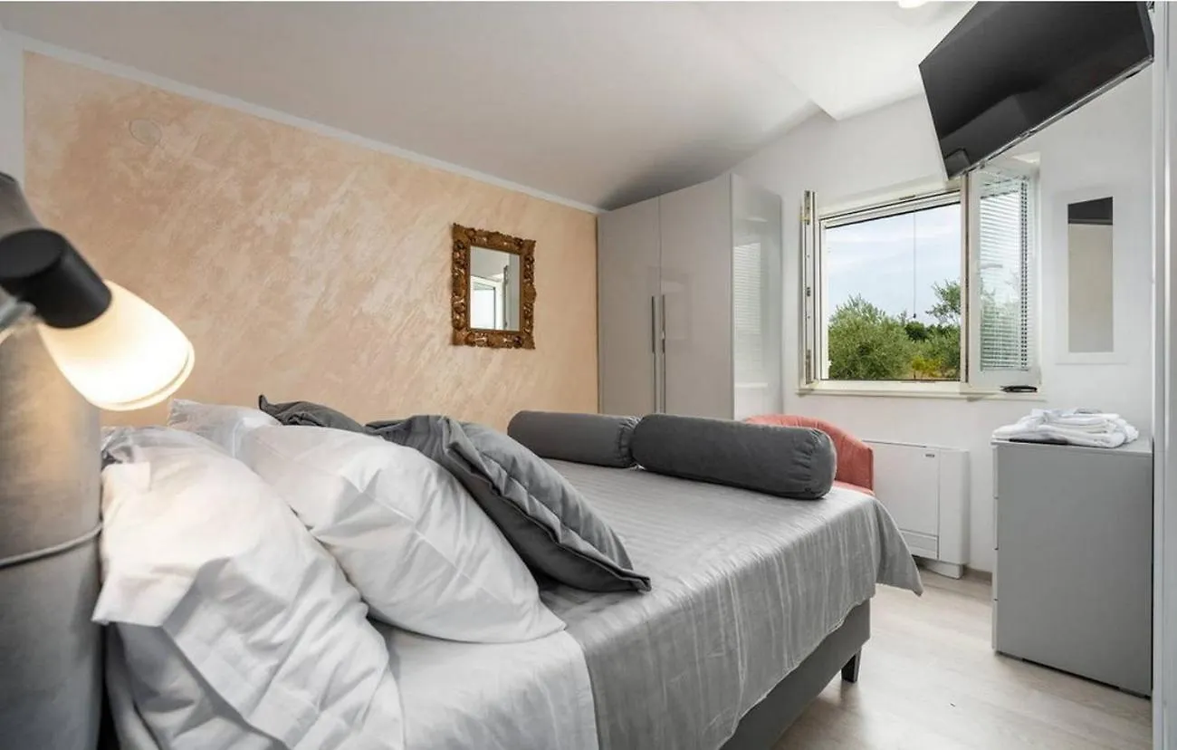 Holiday home Family Friendly House With A Swimming Pool Visnjan, Central Istria - Sredisnja Istra - 22837
